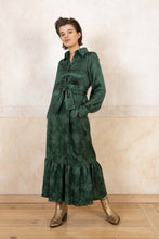 Lade das Bild in den Galerie-Viewer, Satin Long Dress