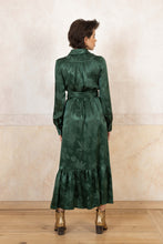 Lade das Bild in den Galerie-Viewer, Satin Long Dress