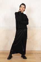 Lade das Bild in den Galerie-Viewer, Oversized Rip Jumper