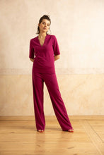 Lade das Bild in den Galerie-Viewer, Tailored V-Neck Shirt