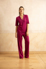 Lade das Bild in den Galerie-Viewer, Tailored V-Neck Shirt