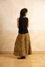 Lade das Bild in den Galerie-Viewer, Urban Maxi Skirt