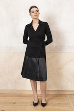 Lade das Bild in den Galerie-Viewer, Jersey Wickelbluse