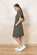 Lade das Bild in den Galerie-Viewer, Cosy Feminin Dress
