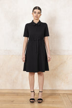 Lade das Bild in den Galerie-Viewer, Cosy Feminin Dress
