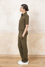 Lade das Bild in den Galerie-Viewer, Jumpsuit mit halben Arm