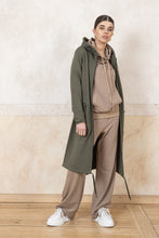 Lade das Bild in den Galerie-Viewer, Kurzarm Soft Hoodie