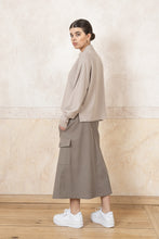 Lade das Bild in den Galerie-Viewer, Like an English Skirt
