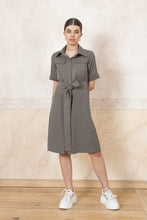 Lade das Bild in den Galerie-Viewer, Stadt Safari Kleid
