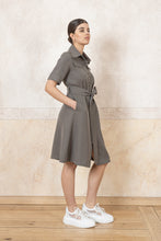 Lade das Bild in den Galerie-Viewer, Stadt Safari Kleid