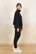 Lade das Bild in den Galerie-Viewer, Boxy Zip Shirt