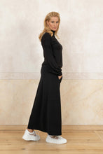 Lade das Bild in den Galerie-Viewer, Long Flared Skirt