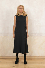 Lade das Bild in den Galerie-Viewer, Long Shift Dress