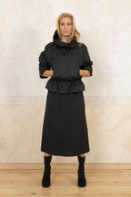 Lade das Bild in den Galerie-Viewer, Cropped Parka
