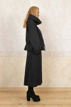 Lade das Bild in den Galerie-Viewer, Cropped Parka