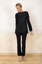 Lade das Bild in den Galerie-Viewer, Longshirt Cut Out