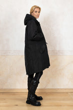 Lade das Bild in den Galerie-Viewer, Wattierter Oversized Parka