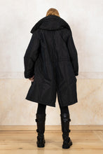 Lade das Bild in den Galerie-Viewer, Wattierter Oversized Parka