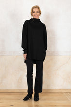 Lade das Bild in den Galerie-Viewer, Longpulli