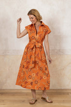 Lade das Bild in den Galerie-Viewer, Hemdkleid mit Gürtelschärpe