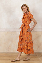Lade das Bild in den Galerie-Viewer, Hemdkleid mit Gürtelschärpe