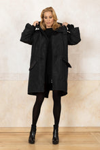 Lade das Bild in den Galerie-Viewer, Minikleid