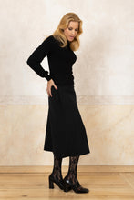 Lade das Bild in den Galerie-Viewer, Basic Shirt