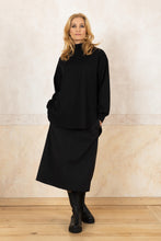 Lade das Bild in den Galerie-Viewer, Longpulli