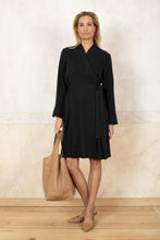 Lade das Bild in den Galerie-Viewer, Wickelkleid