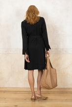 Lade das Bild in den Galerie-Viewer, Wickelkleid