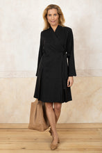 Lade das Bild in den Galerie-Viewer, Wickelkleid