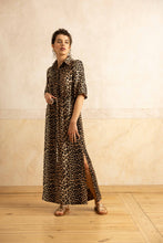 Lade das Bild in den Galerie-Viewer, Long City Dress
