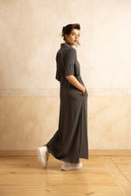 Lade das Bild in den Galerie-Viewer, Long City Dress
